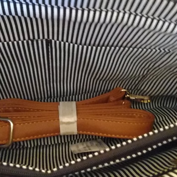 Fashion Handbag Purse - Picture 4 of 4